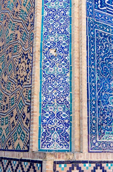 阿拉伯语和伊斯兰风格清真寺马赛克和几何图案 — 图库照片