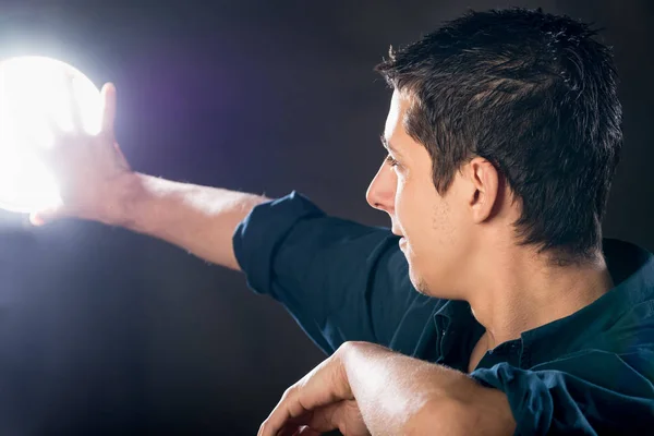 Tratando de bloquear la luz —  Fotos de Stock