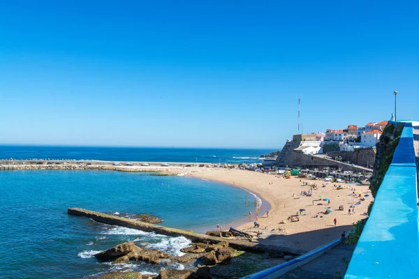 Spiaggia di Pescadores a Ericeira, Portogallo . — Foto Stock