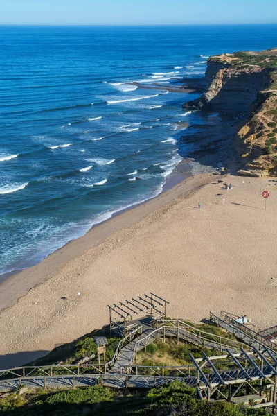 Ribeira dilhas praia em Ericeira, Portugal . — Fotografia de Stock