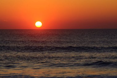 Okyanusta gün batımı