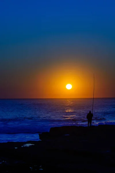 Pescador en la tarde — Foto de Stock