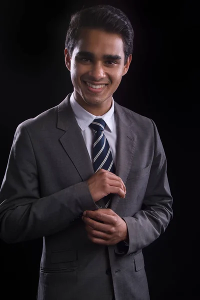 Young business man in suit — Stock Photo, Image