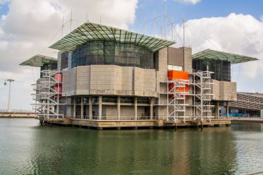 Oceanario de Lisboa, Parque das Nacoes L içinde dış görünümü