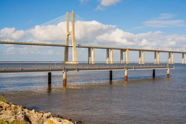 Vasco da Gama bridge in Lisbon — Stock Photo, Image