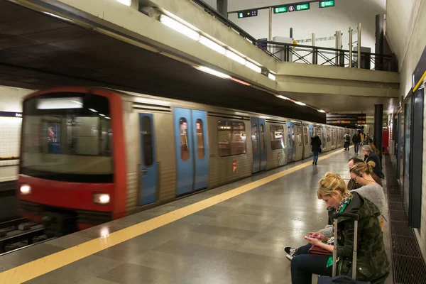 Rato metro station inLisboa — Stock Photo, Image