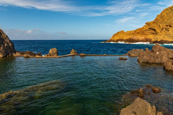 Porto Moniz piscines naturelles île de Madère — Photo