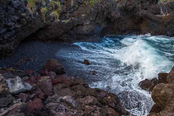 Onde che si rompono — Foto Stock