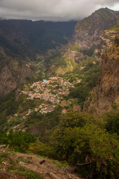 Pohled z pohledu eiry serrado na ostrově Madeira — Stock fotografie