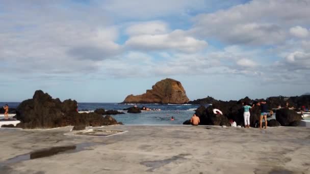 Madeira Portugal November 2019 Natuurlijke Zwembaden Porto Moniz Het Eiland — Stockvideo