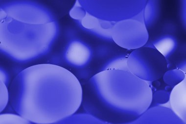 circular forms in water