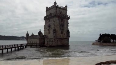  Lizbon 'un Belem ilçesindeki Belem Kulesi manzarası