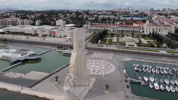 Monumento Los Descubrimientos Distrito Belem Lisboa Portugal — Vídeos de Stock