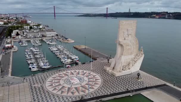 Monumento Los Descubrimientos Distrito Belem Lisboa Portugal — Vídeos de Stock