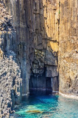 glaronisia kayalık adacıkları, milos island, cyclades, Yunanistan