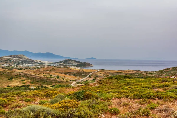 Kimolos isola paesaggio, Cicladi, Grecia — Foto Stock