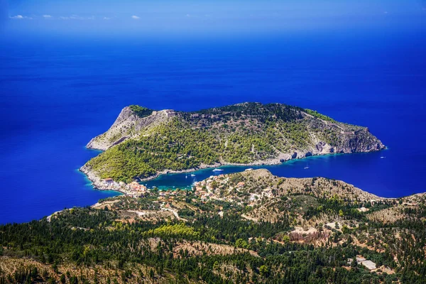 Villaggio di Assos Sull'isola di Cefalonia, Grecia — Foto Stock