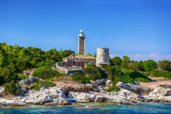 Fiscardo, Kefalonia Yunanistan eski deniz feneri — Stok fotoğraf