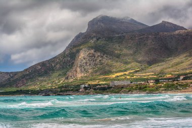 Güzel Falassarna plaj adada Crete, Yunanistan