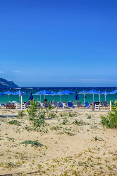 Plage lumineuse près de Georgioupolis sur l'île de Crète, Grèce — Photo