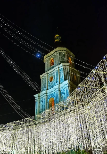 Vánoční strom na náměstí Saint Sophia. Kyjev, Ukrajina — Stock fotografie