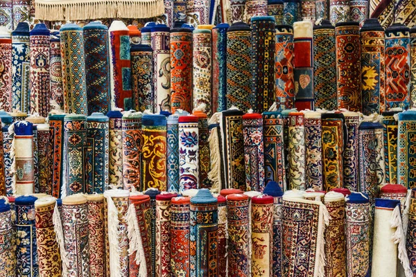 Birçok halı desen veya artalanları