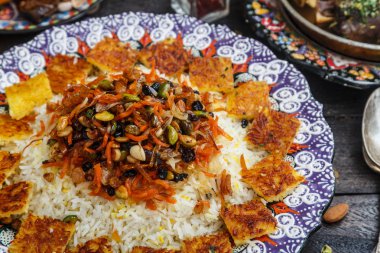 Mücevherli pirinç Görünümü Kapat, tahdig ile İran pilavı