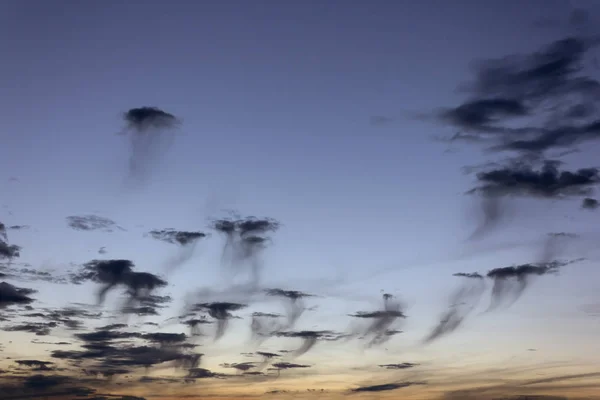 Meduzy chmury ciemny — Zdjęcie stockowe