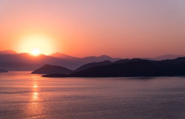 Türkiye'de bay üzerinde gündoğumu