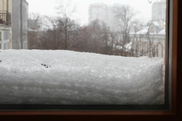 Utca Kilátás Szobából Egy Unalmas Felhős Téli Napon Kitart Külső — Stock Fotó