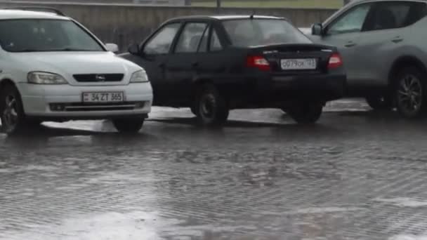 Novorossiysk Ryssland Maj 2016 Heavy Rain Stadens Torg Railway Station — Stockvideo