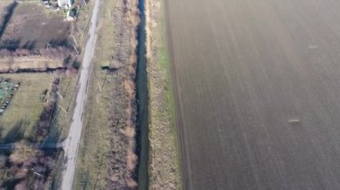 Alanların sulama sistemi daha düşük seviyede kanal.