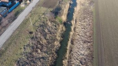 Alanların sulama sistemi daha düşük seviyede kanal.