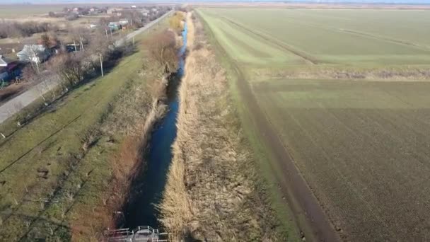 Het Kanaal Van Het Lagere Niveau Van Het Irrigatiesysteem Van — Stockvideo