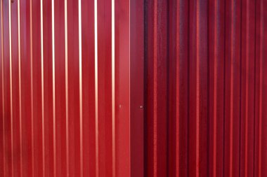 Çapraz metal profil deseni. Polimerik kaplama ile boyanmış galvanizli demirin telleri..