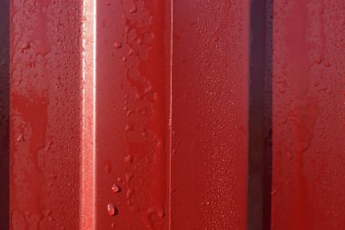 Çapraz metal profil deseni. Polimerik kaplama ile boyanmış galvanizli demirin telleri..