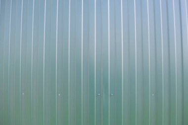 Çapraz metal profil deseni. Polimerik kaplama ile boyanmış galvanizli demirin telleri..