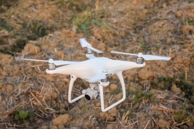 Yerden hovering dron,