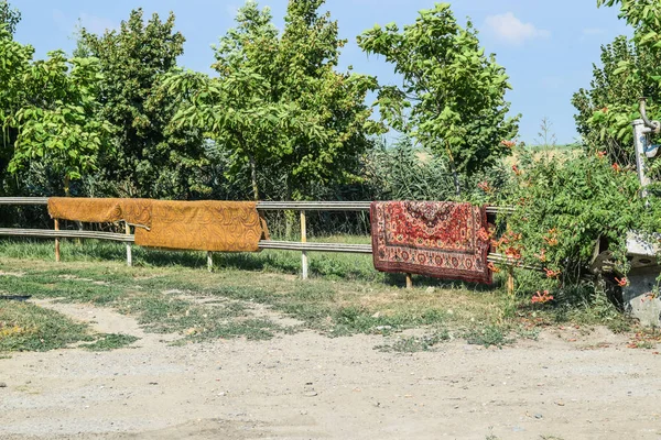 Trocknen Des Alten Teppichs Zaun Wandteppiche — Stockfoto