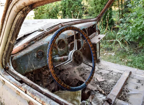 Старая Ржавая Советская Машина Победа Редкая Выставка — стоковое фото