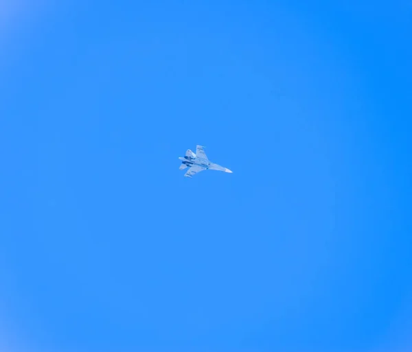 Aldeia Poltavskaya Rússia Fevereiro 2017 Lutador Voando Céu Aeronaves Militares — Fotografia de Stock