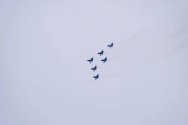 Krasnodar Rusia Febrero 2017 Exposición Aérea Cielo Por Encima Escuela — Foto de Stock