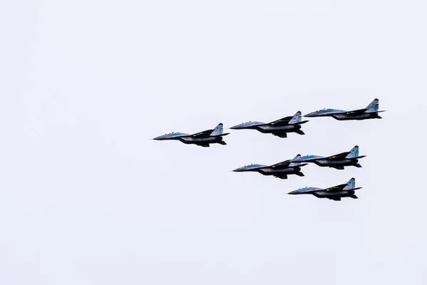 Krasnodar Rusia Febrero 2017 Exposición Aérea Cielo Por Encima Escuela — Foto de Stock