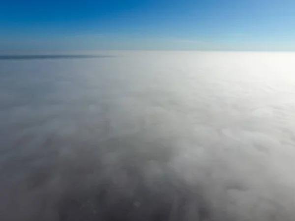 Dans Ciel Dessus Brouillard Lever Soleil Sur Brouillard Nuages Près — Photo