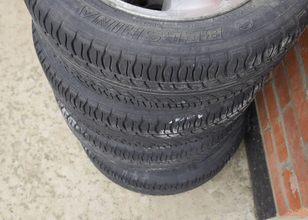 Tracção Quatro Rodas Pneus Borracha Conjunto Borracha Verão Para Carro — Fotografia de Stock