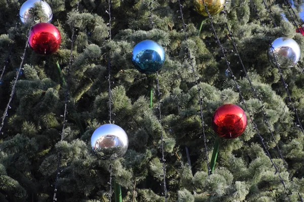 Decorações Árvore Ano Novo Tinsel Brinquedos Bolas Outras Decorações Árvore — Fotografia de Stock