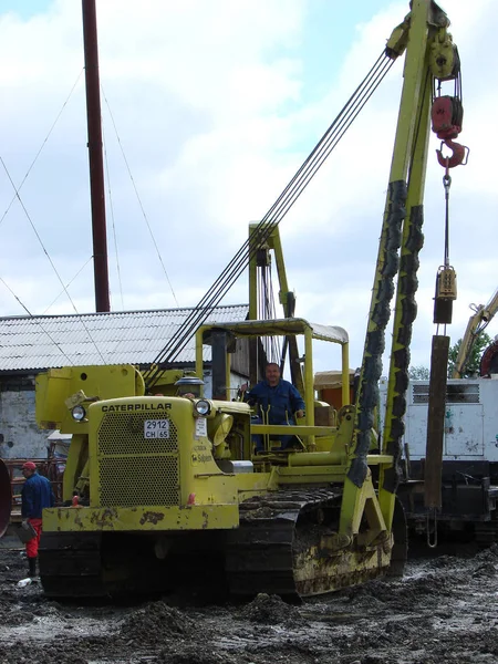 Sakhalin Ryssland November 2014 Catarpillar Med Kranen Utrustning För Byggnadsarbeten — Stockfoto