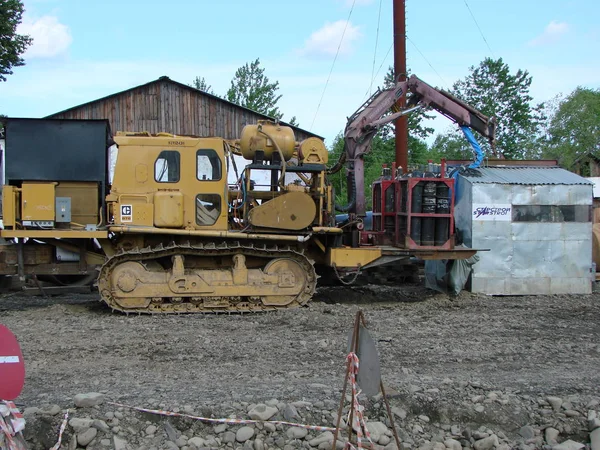 Sakhalin Росія Липня 2014 Року Catarpillar Завантаження Необхідного Обладнання — стокове фото