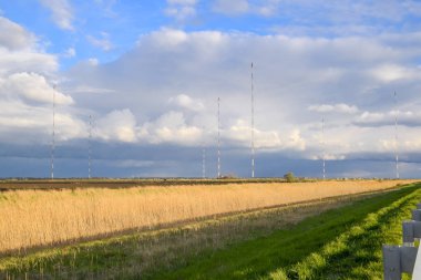Kule uzun dalga iletişim 