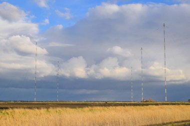 Kule uzun dalga iletişim 